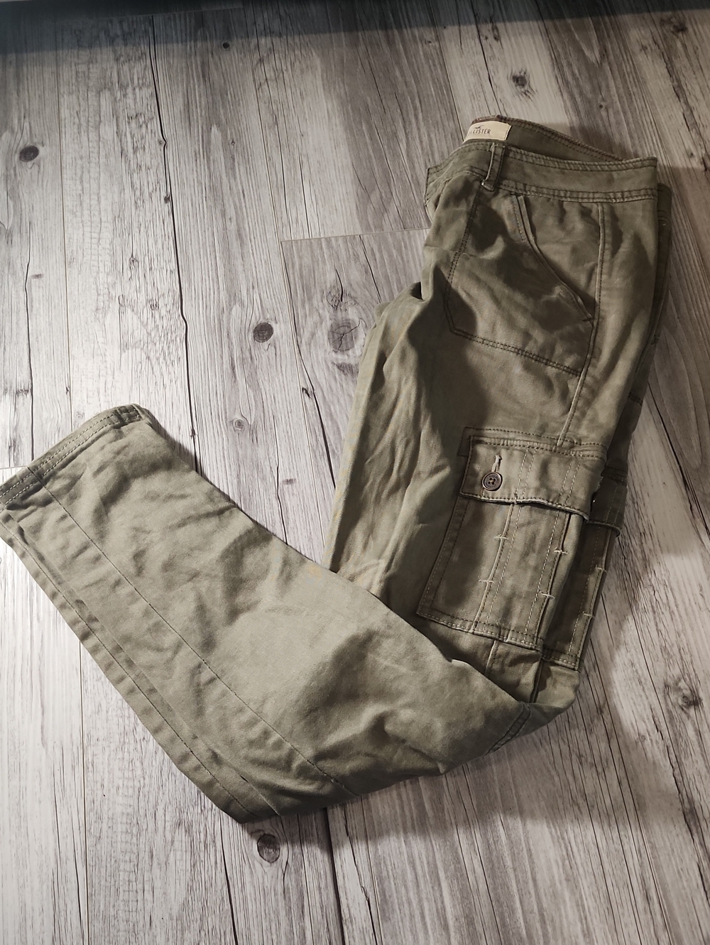 Hollister Olive Cargo Pants with Side Pocket